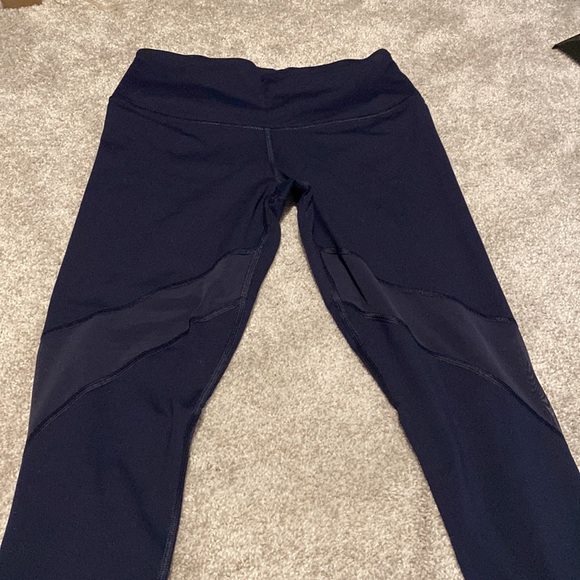 Victoria Secret small Navy leggings - Picture 3 of 4